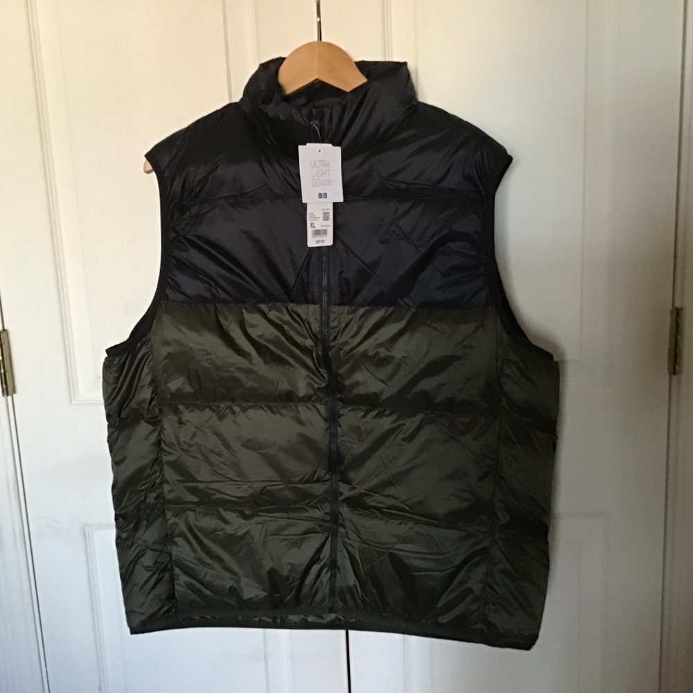 NWT Men Women Unisex Ultra Light Down Vest Wide Quilt Color Black Olive size XL